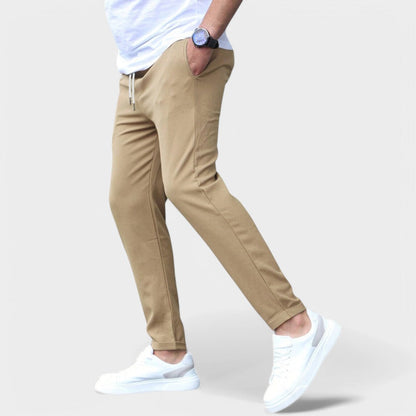 MIRAVO | Pantalones elásticos para hombre moderno